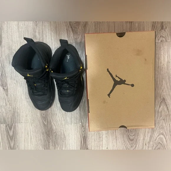 JORDAN 12 RETRO 'BLACK TAXI - Picture 3 of 6